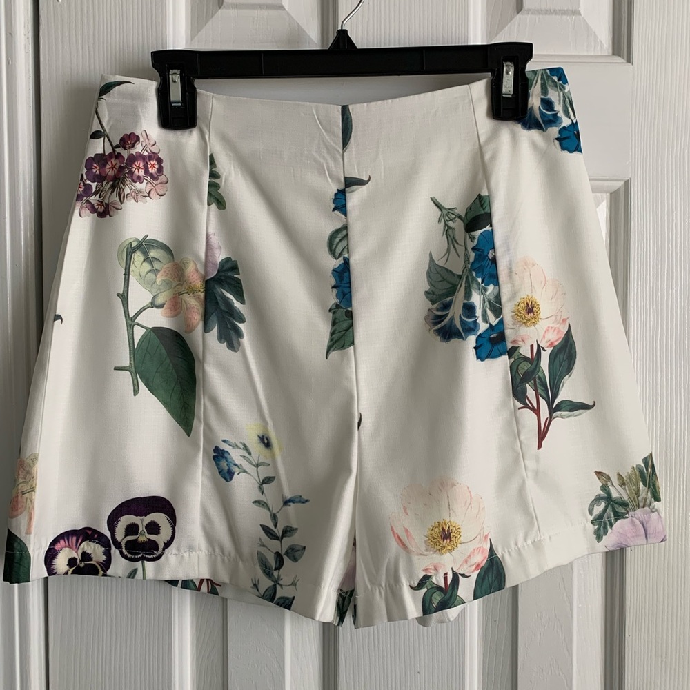 Cute women dressy shorts